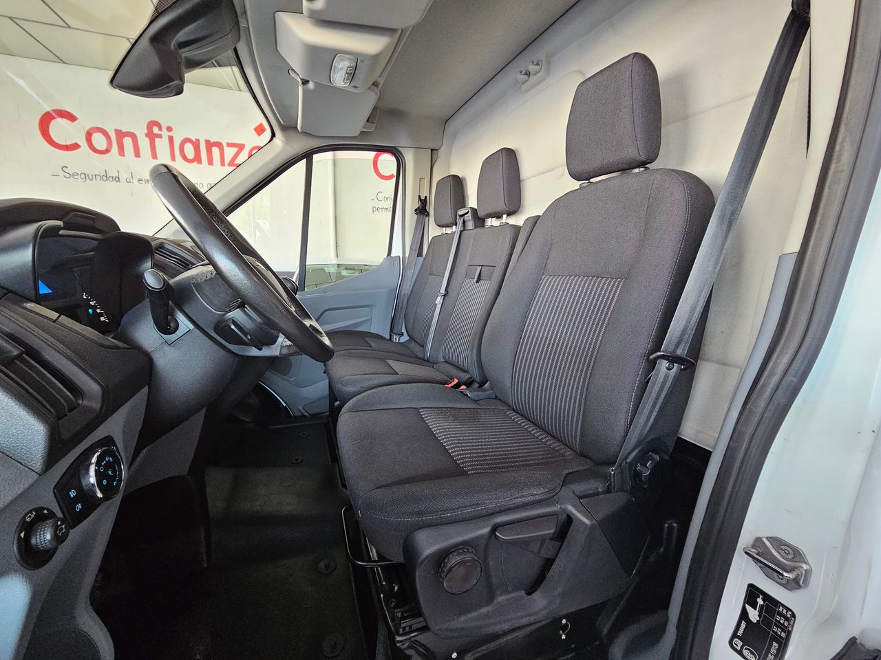 Foto Ford Transit 16