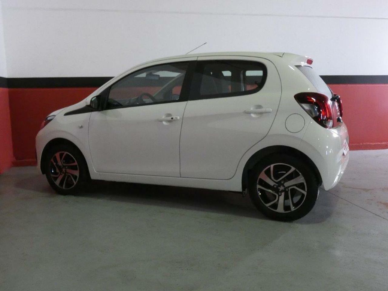 Foto Peugeot 108 8