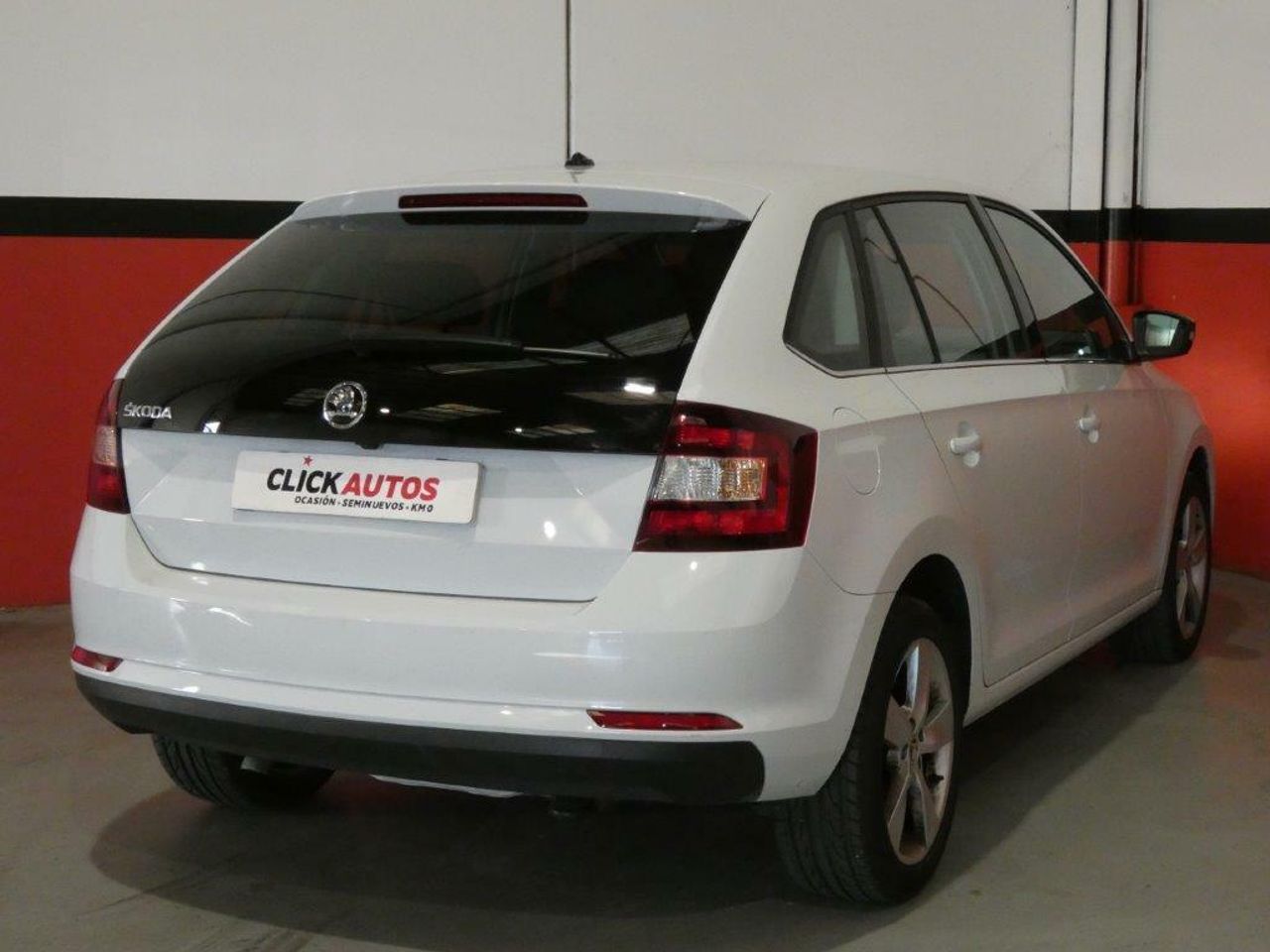 Foto Skoda Spaceback 5