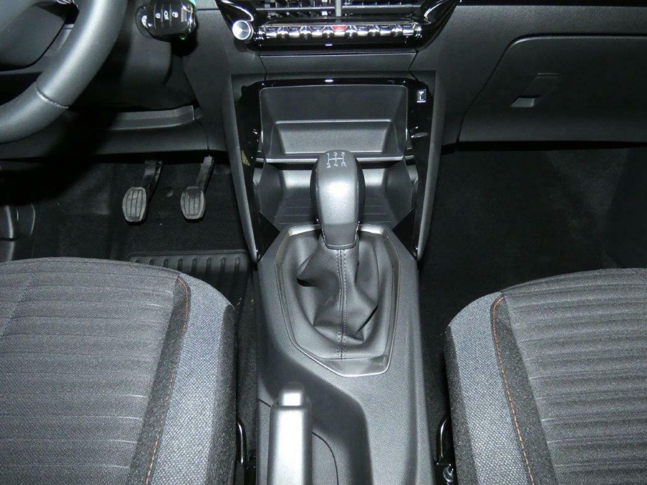 Foto Peugeot 208 13