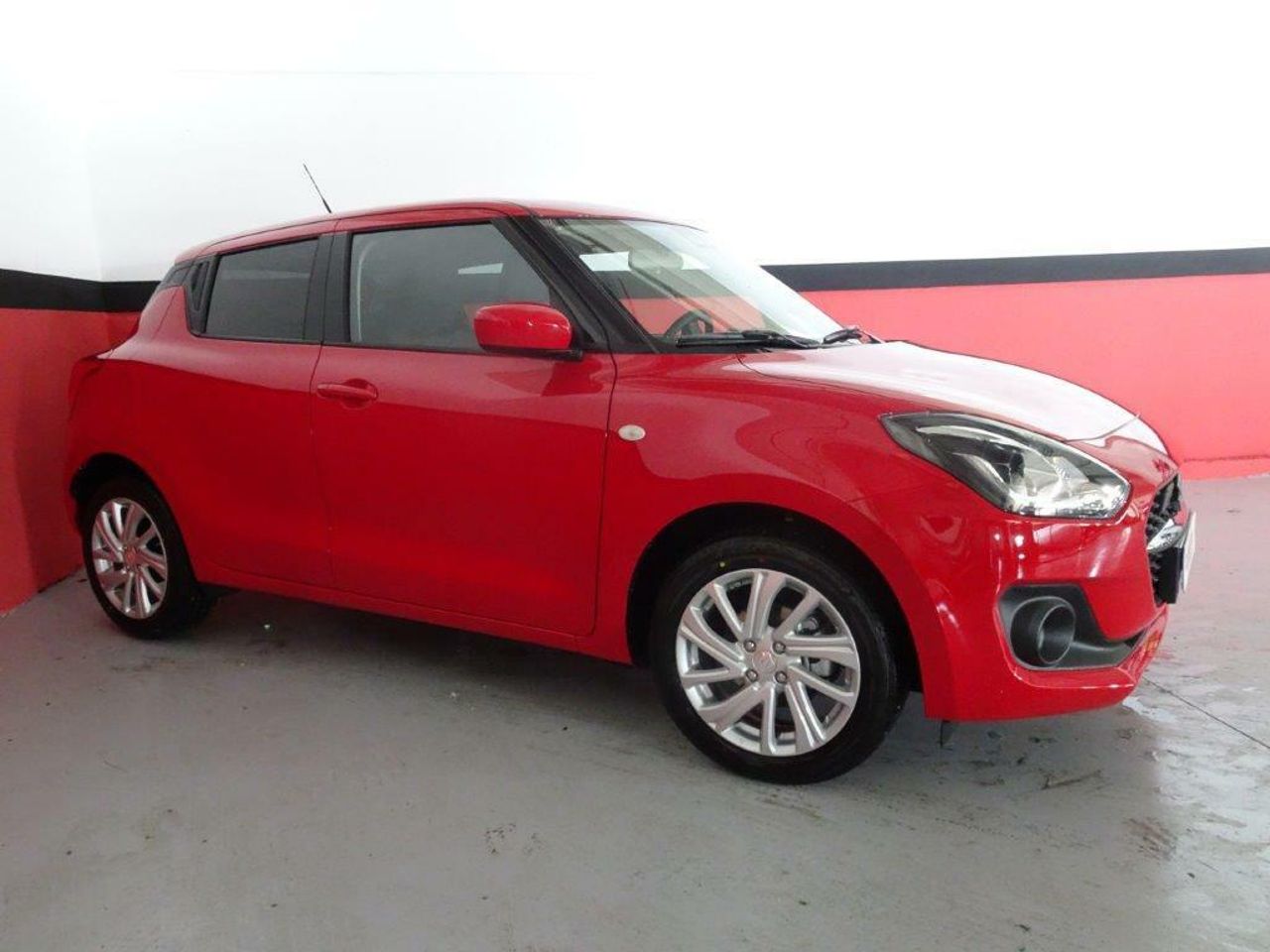 Foto Suzuki Swift 4