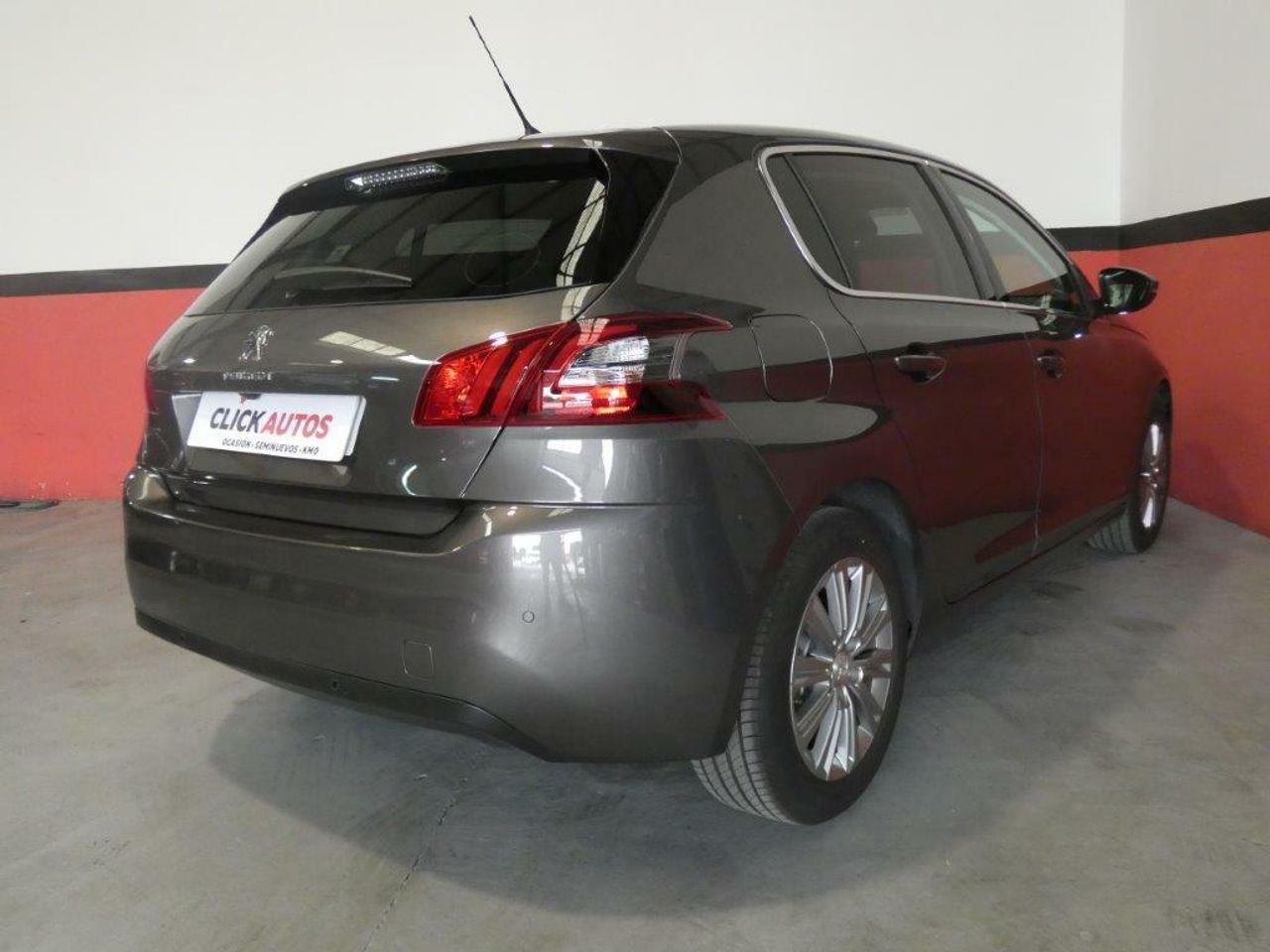 Foto Peugeot 308 5