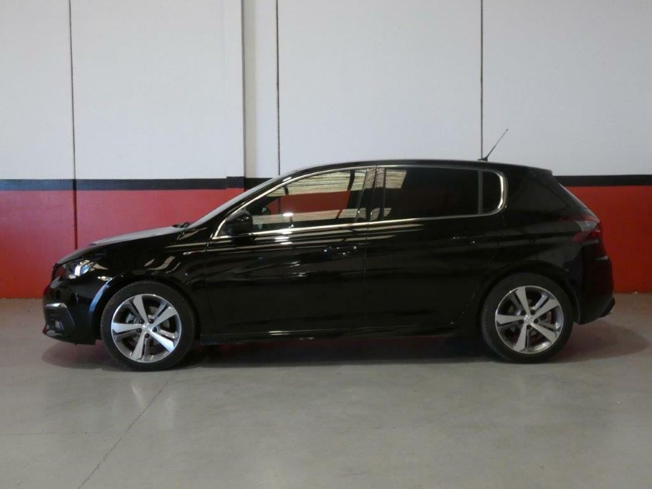 Foto Peugeot 308 8