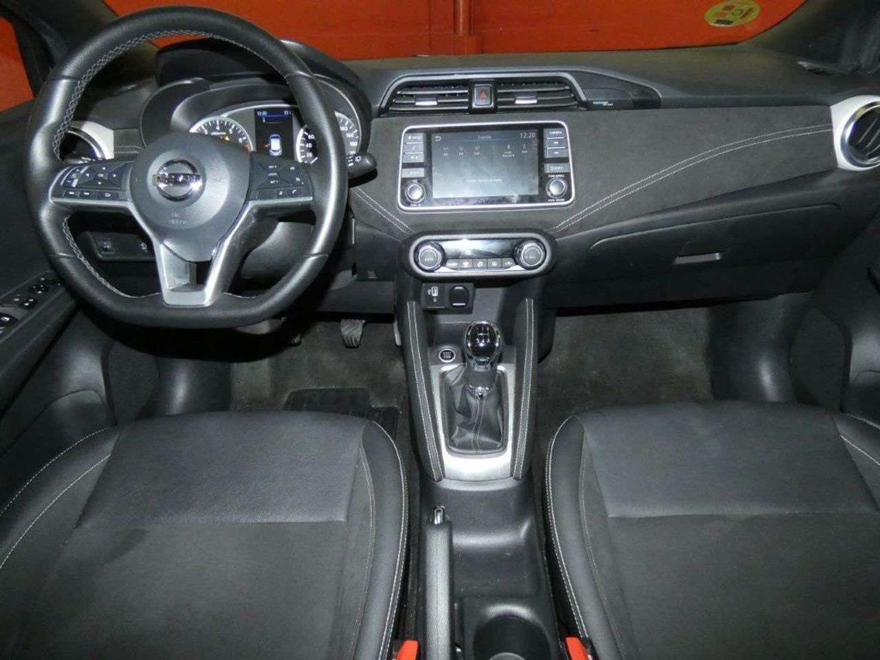 Foto Nissan Micra 10