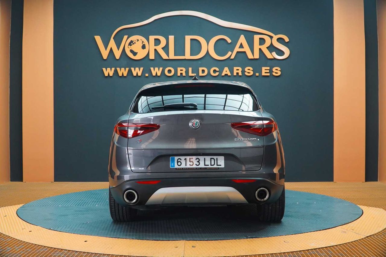 Foto Alfa Romeo Stelvio 7