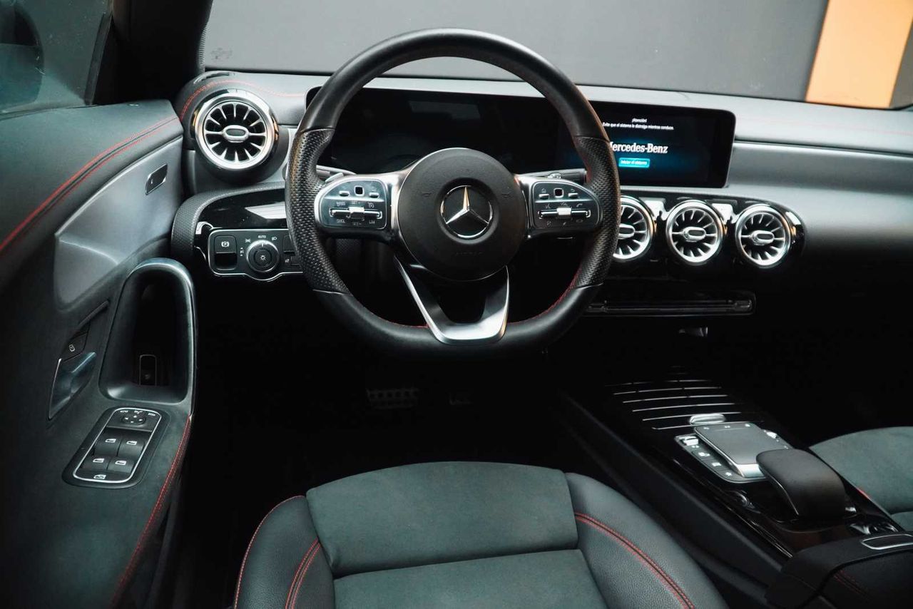 Foto Mercedes-Benz Clase CLA 15