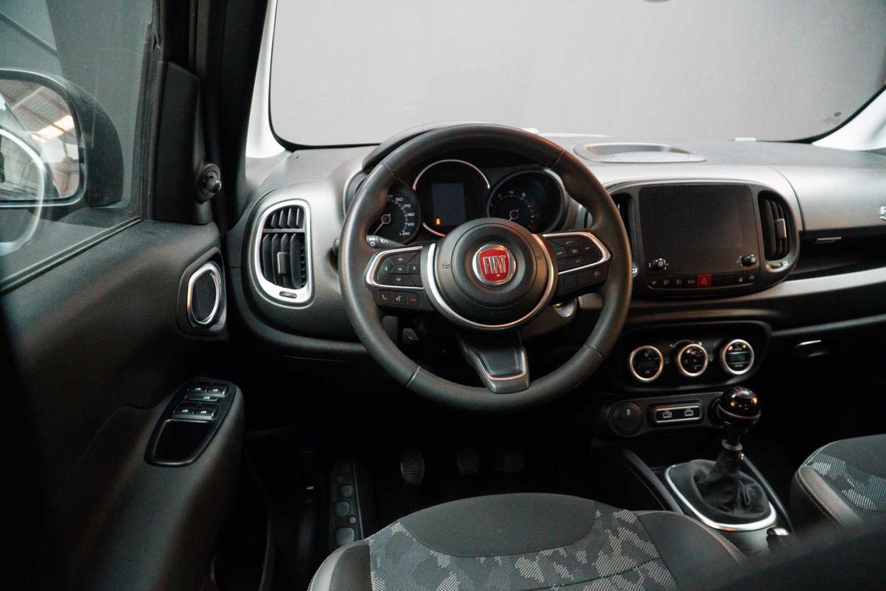 Foto Fiat 500L 13