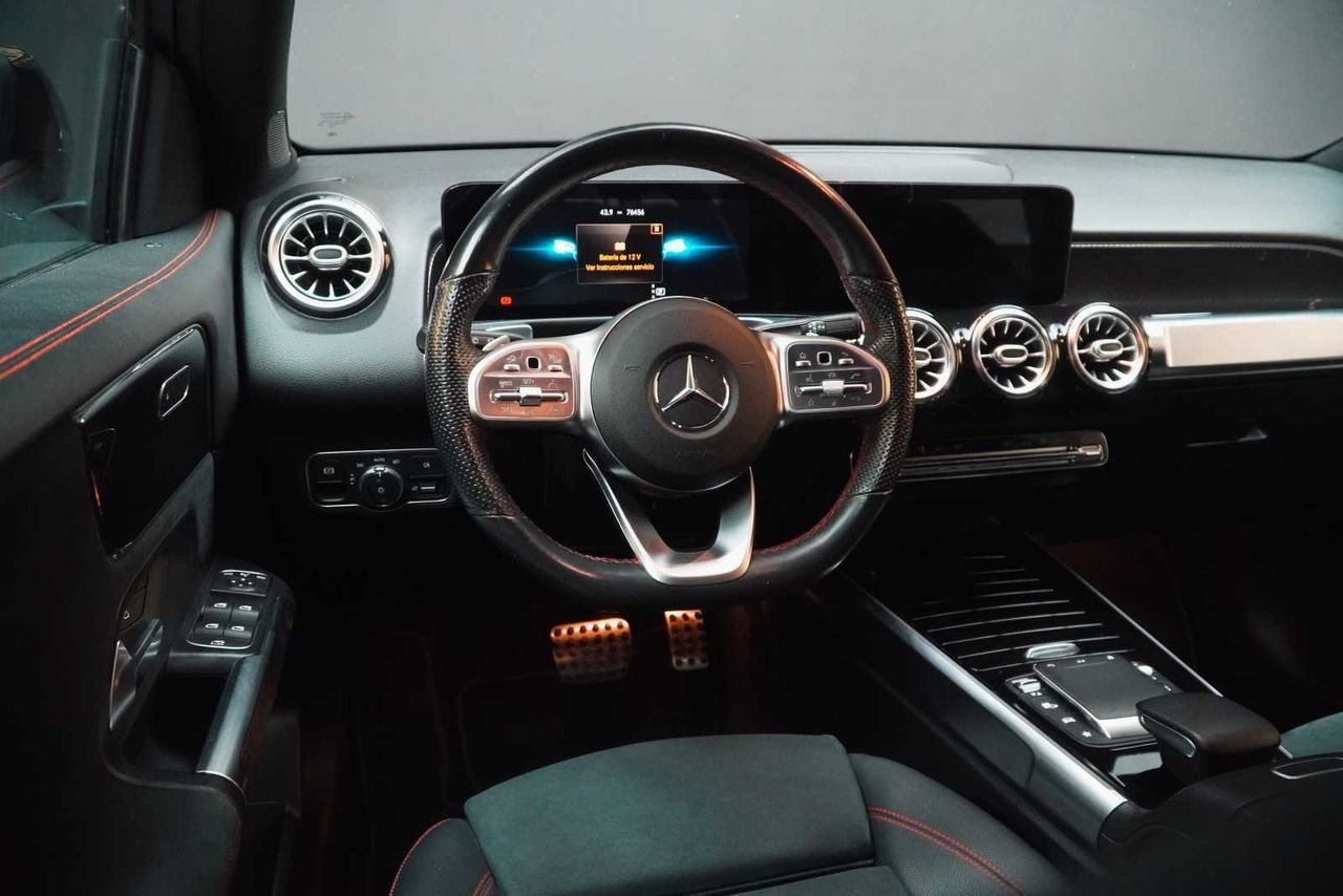 Foto Mercedes-Benz Clase GLB 15