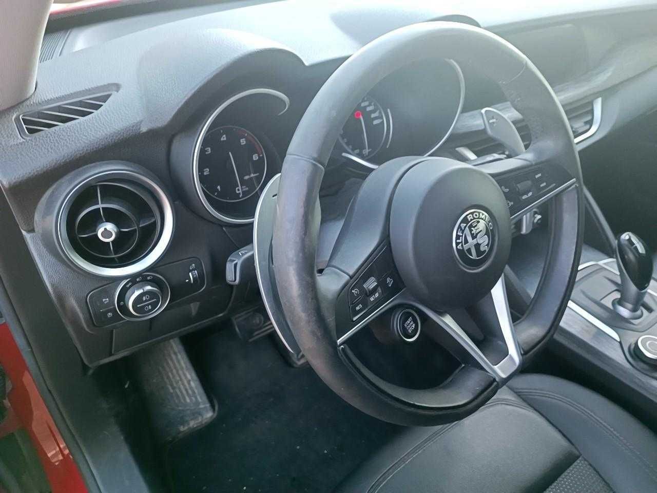 Foto Alfa Romeo Stelvio 6