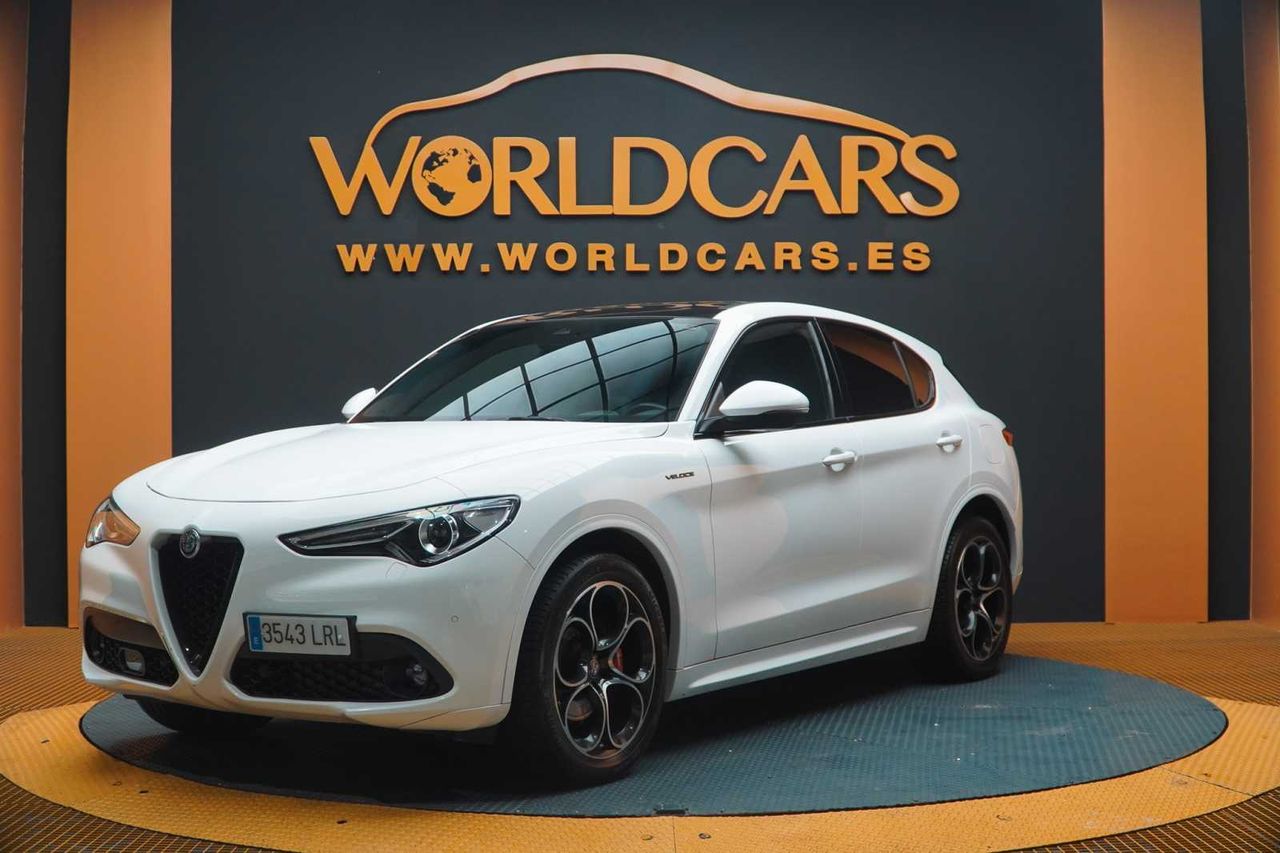 Foto Alfa Romeo Stelvio 1