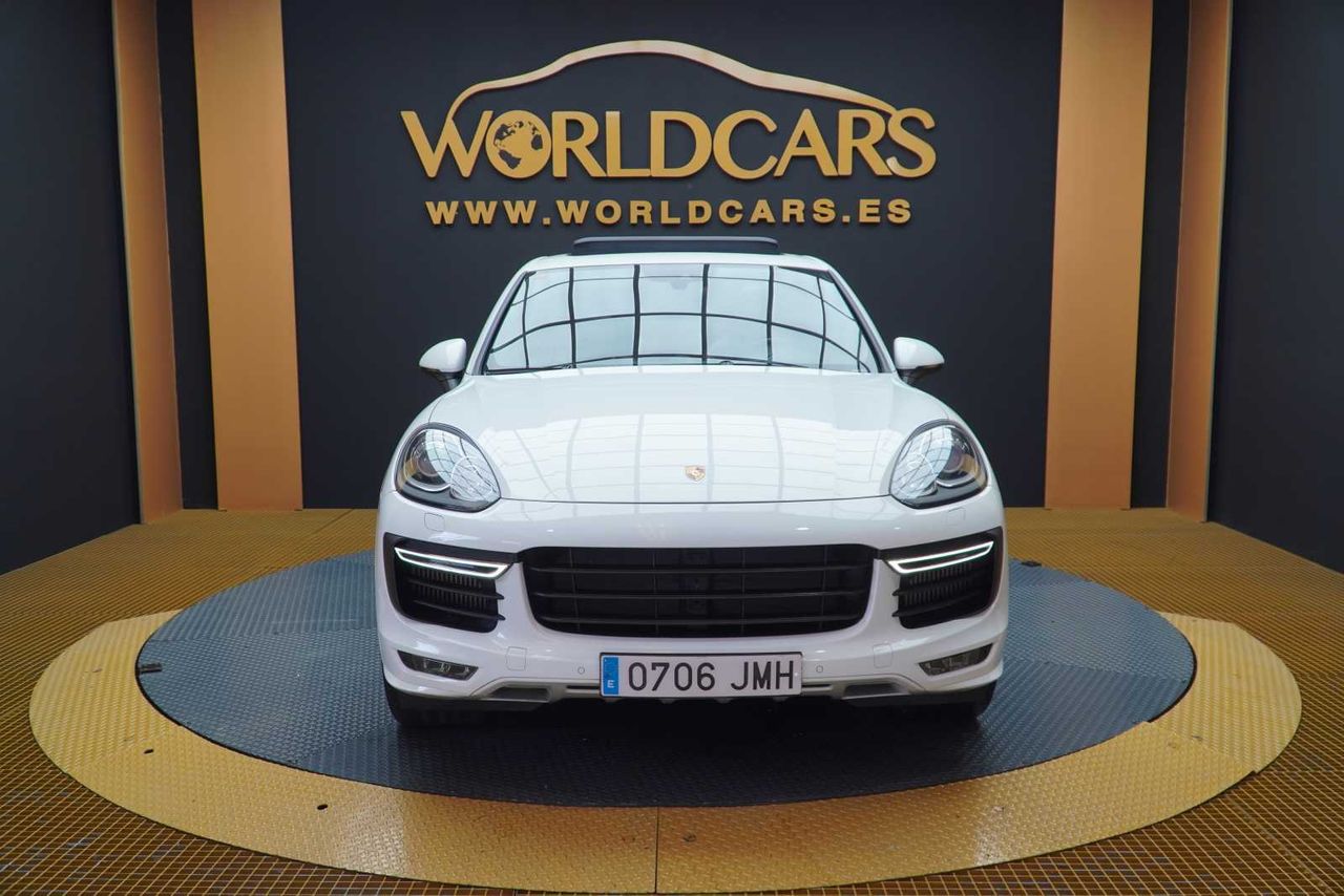 Foto Porsche Cayenne 8