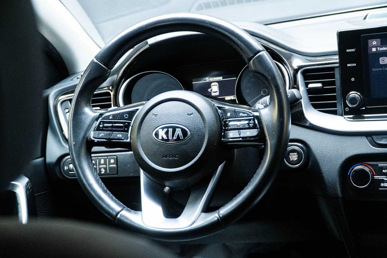 Foto Kia XCeed 10