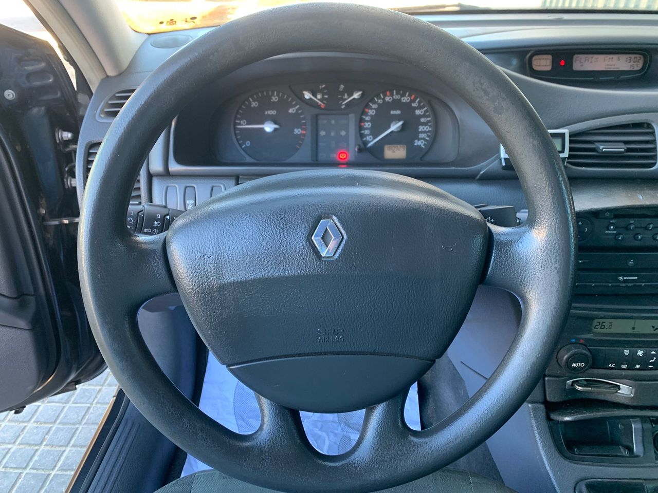 Foto Renault Laguna 31