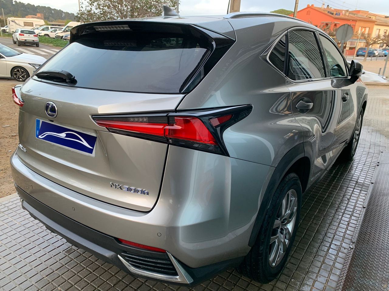 Foto Lexus NX 15