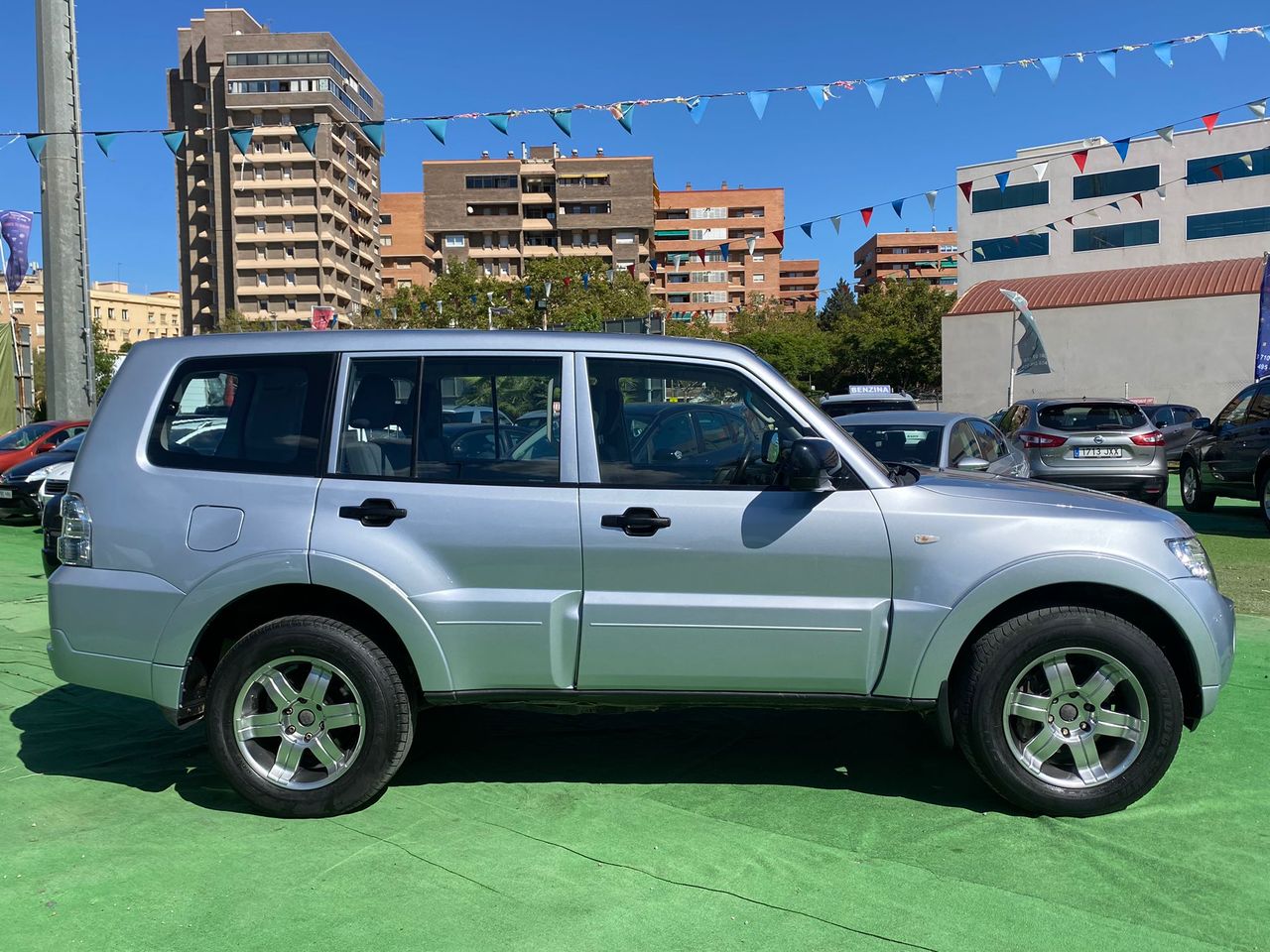 Foto Mitsubishi Montero 5