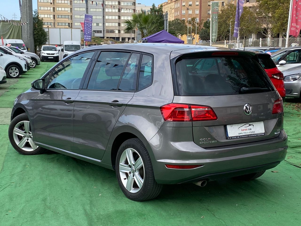 Foto Volkswagen Golf Sportsvan 18