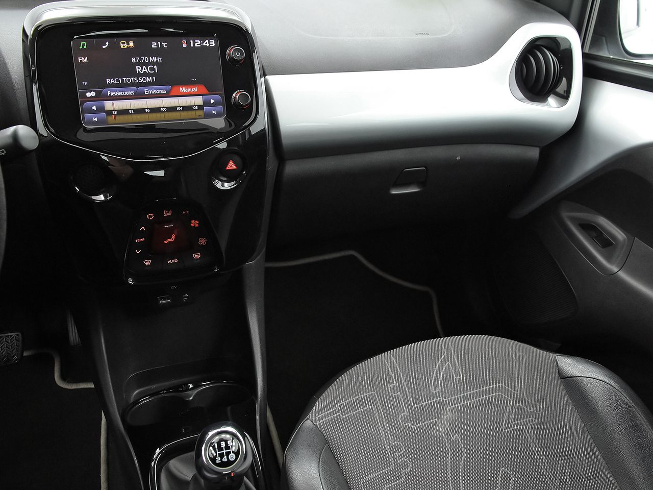 Foto Toyota Aygo 11