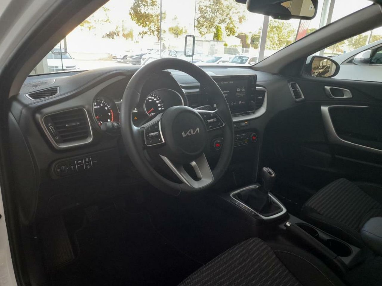 Foto Kia Ceed 24