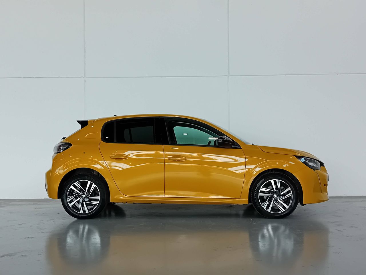 Foto Peugeot 208 14