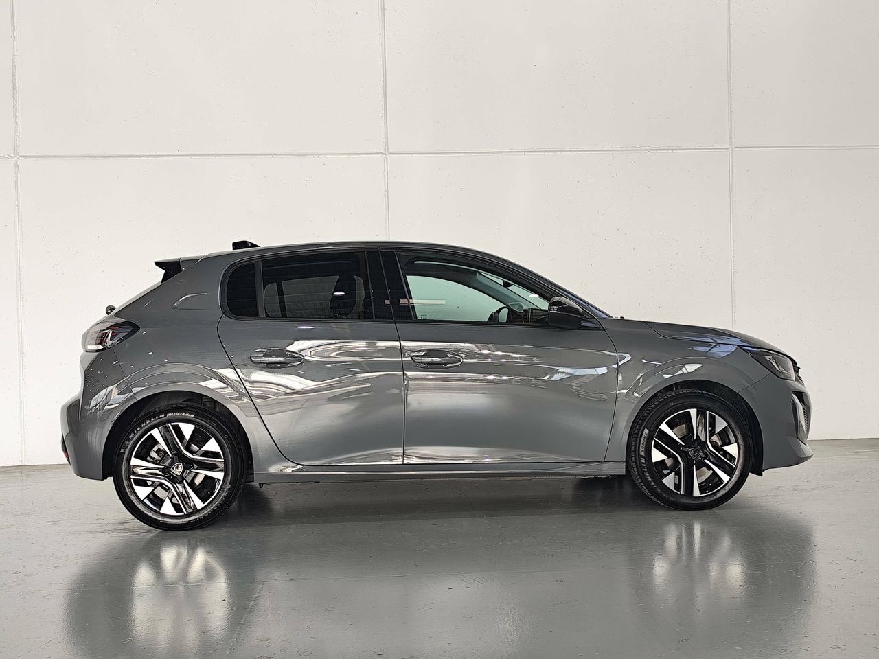 Foto Peugeot 208 32