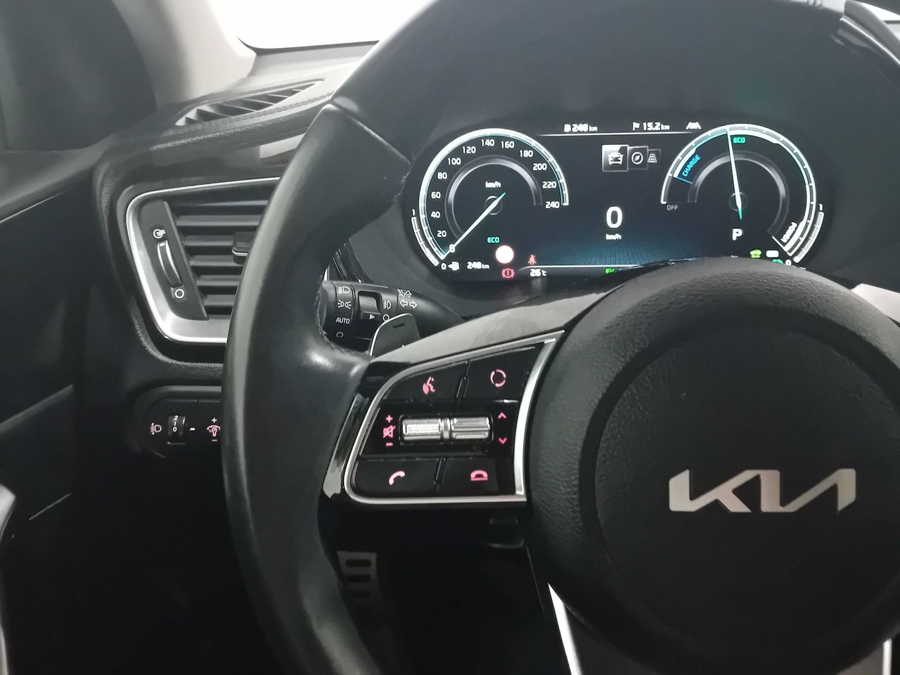 Foto Kia XCeed 19