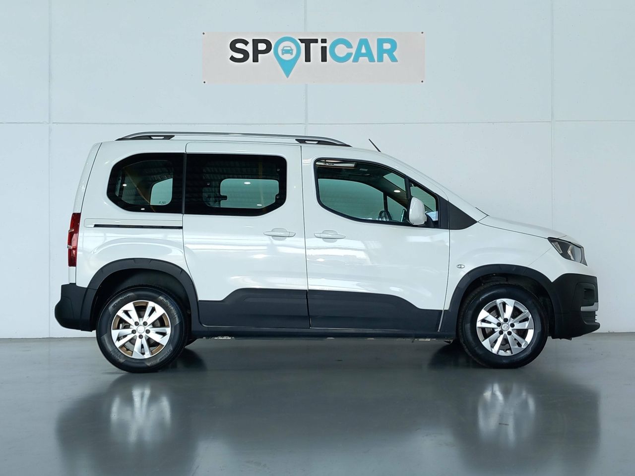 Foto Peugeot Rifter 11