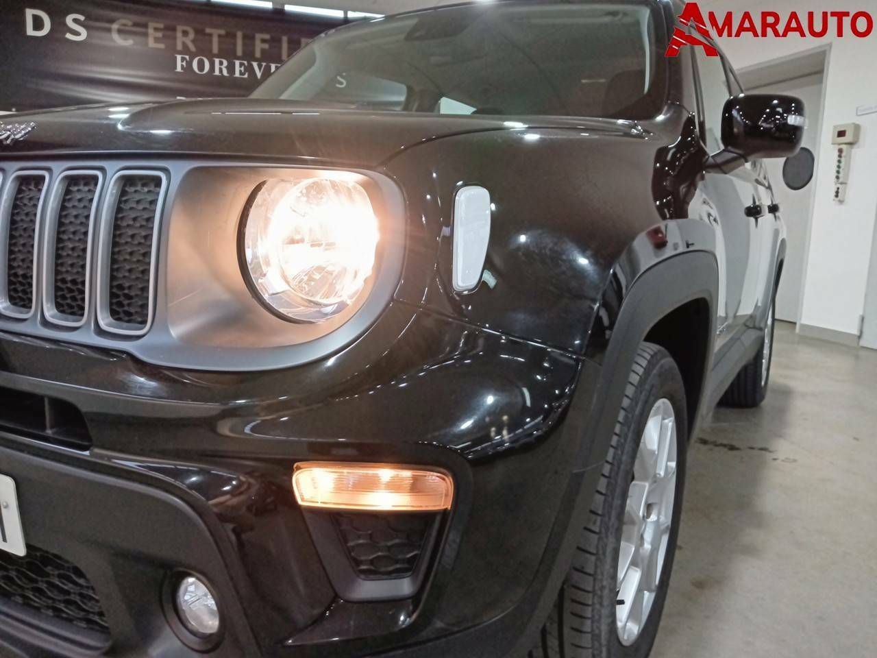 Foto Jeep Renegade 38