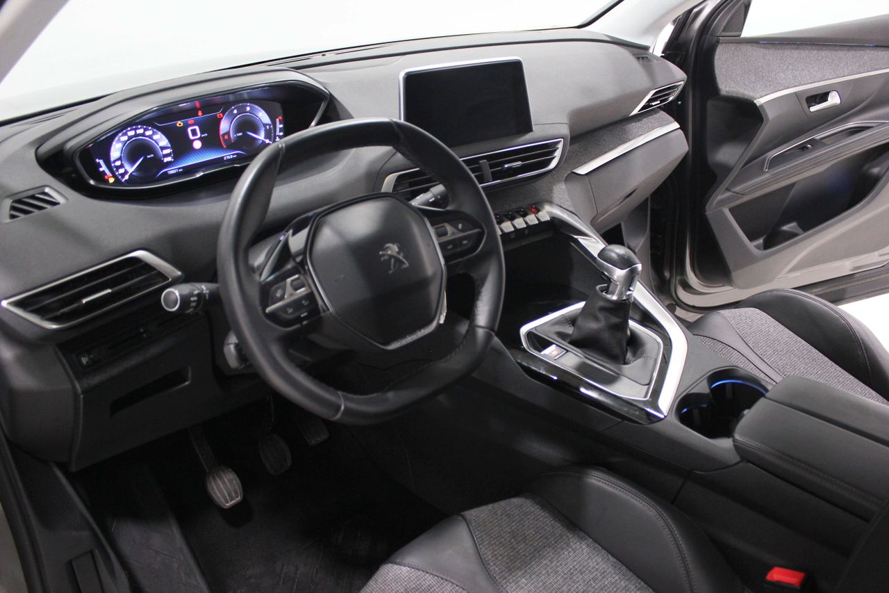 Foto Peugeot 5008 11