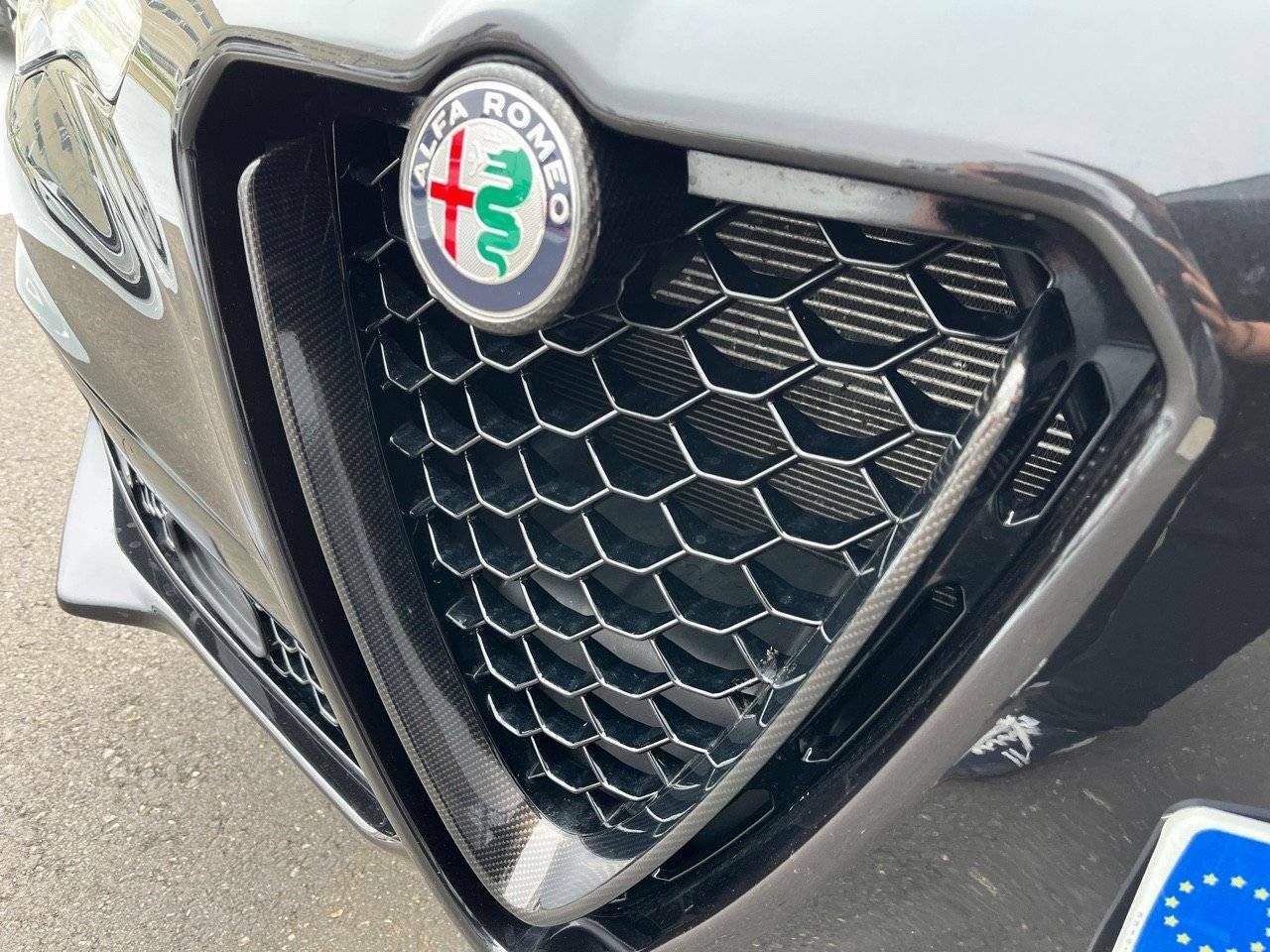 Foto Alfa Romeo Stelvio 30