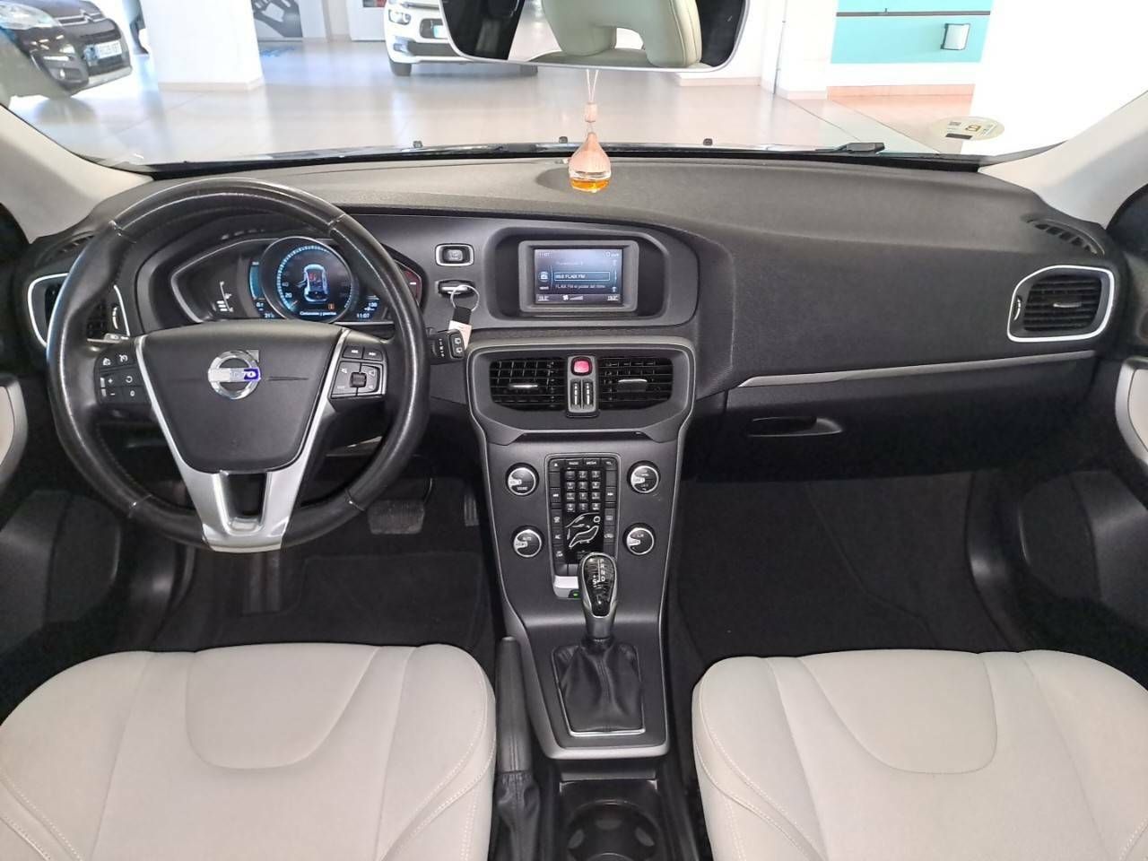 Foto Volvo V40 8