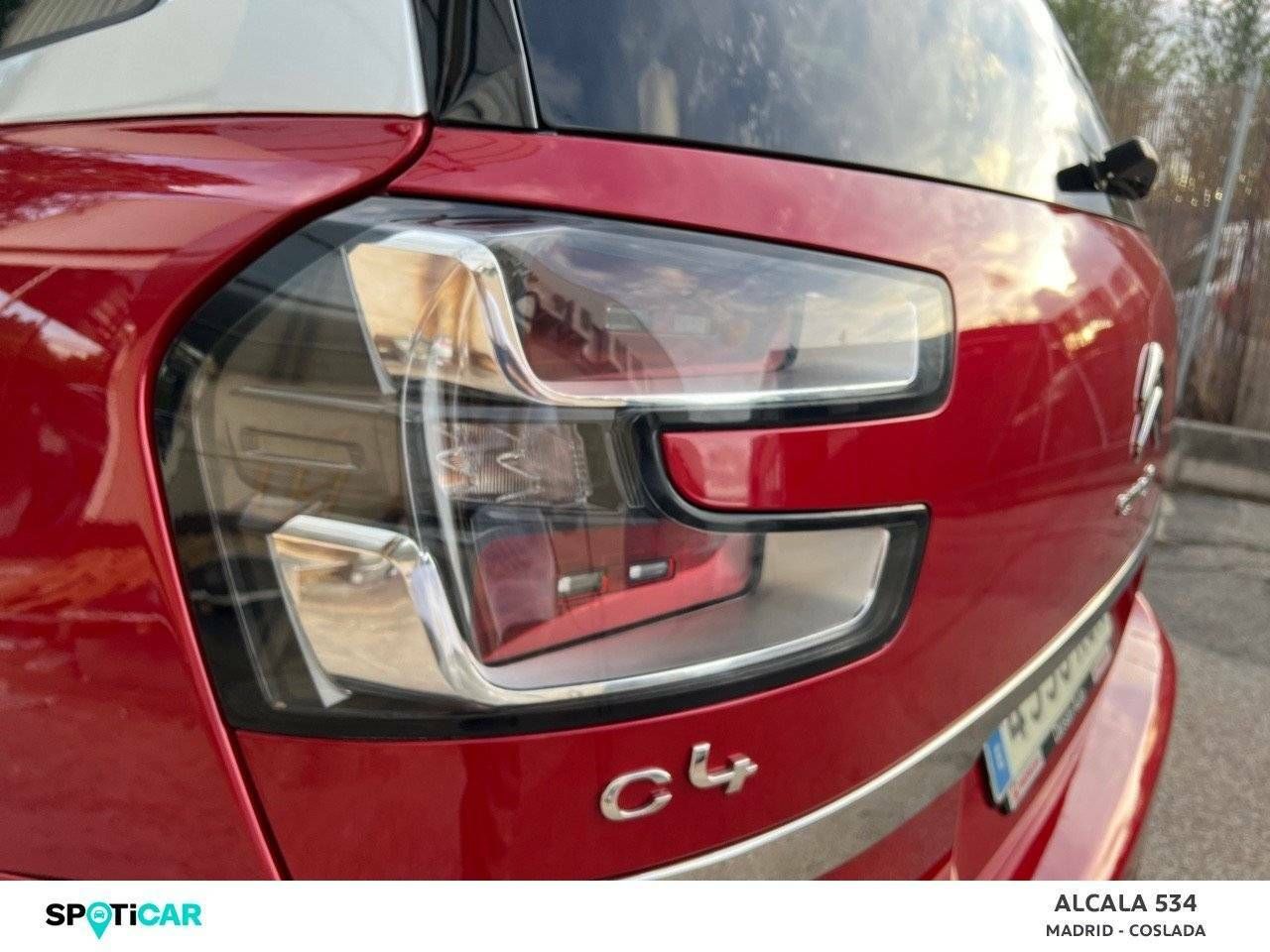 Foto Citroën Grand C4 SpaceTourer 32