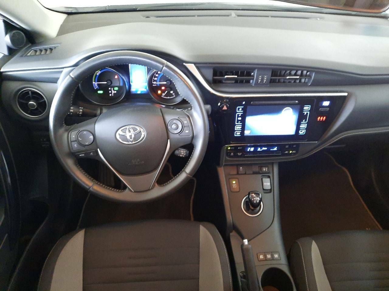 Foto Toyota Auris 12