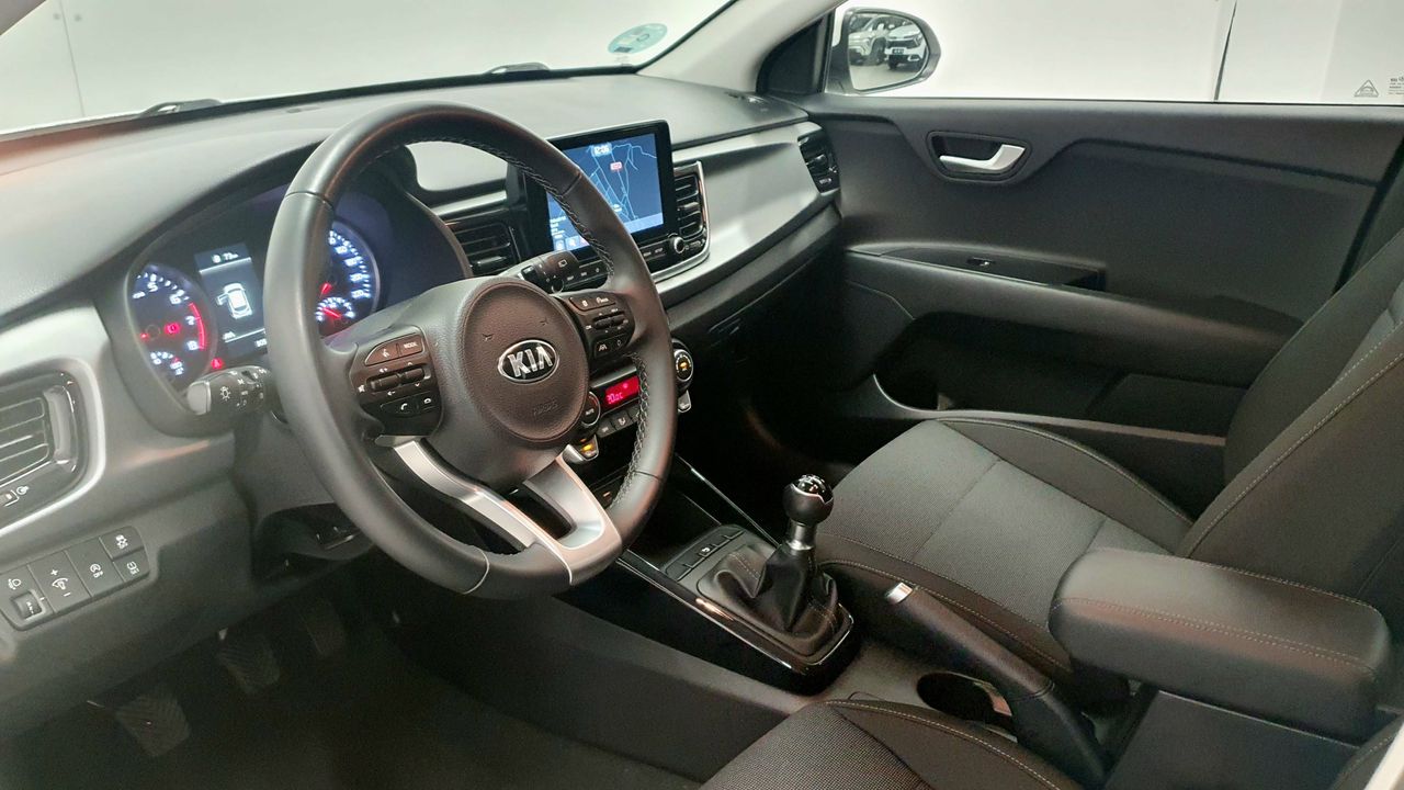 Foto Kia Rio 9