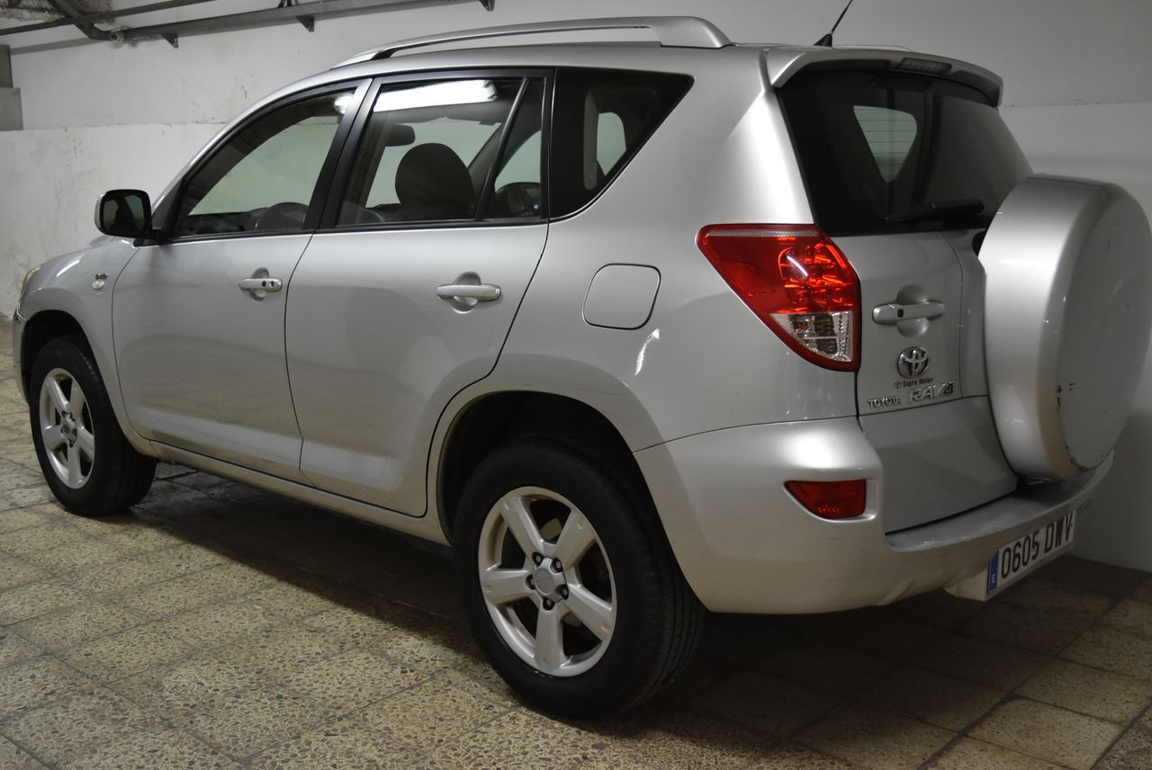 Foto Toyota Rav4 4