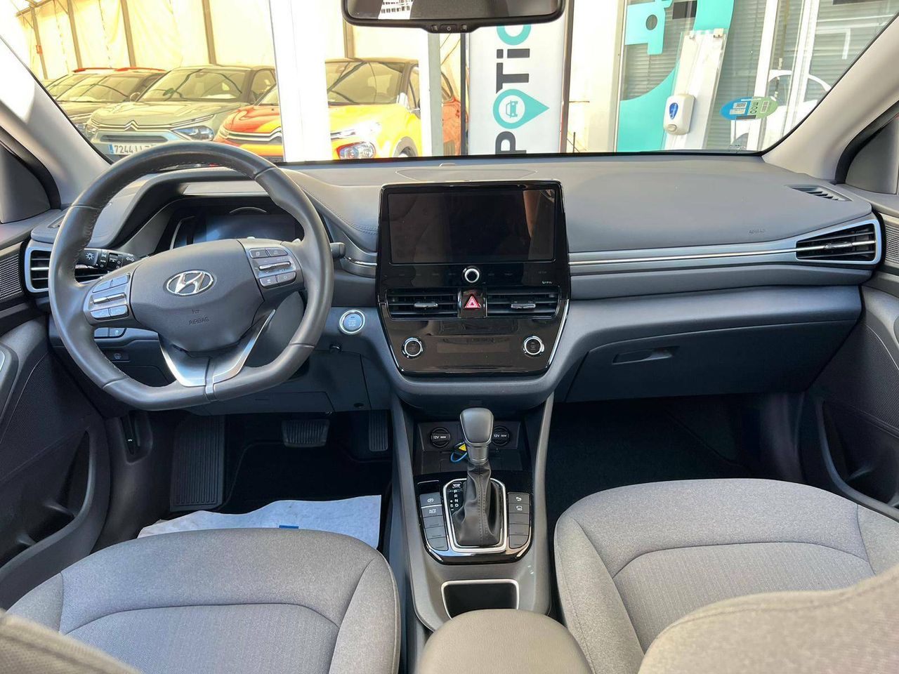 Foto Hyundai IONIQ 12