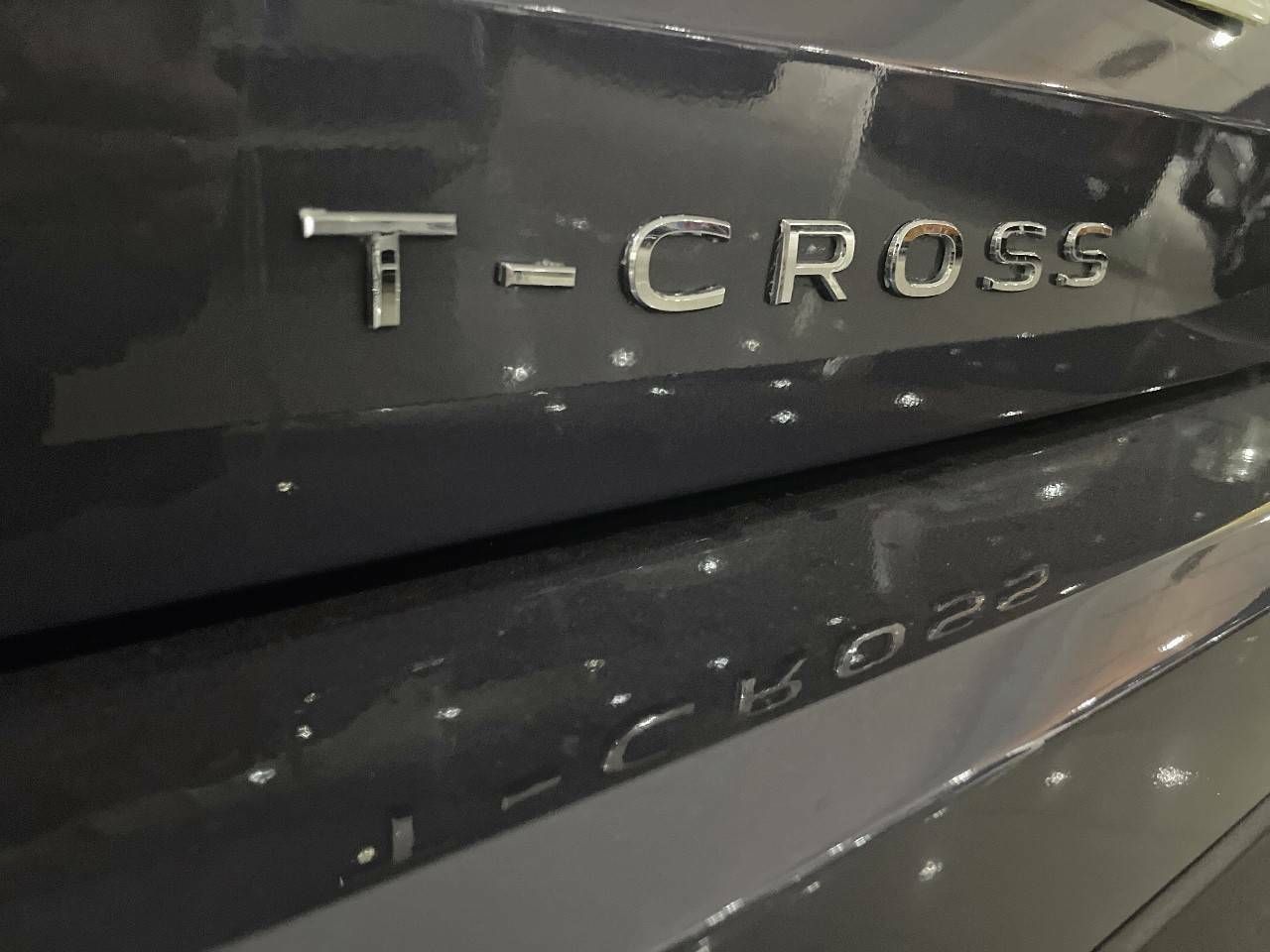 Foto Volkswagen T-Cross 24