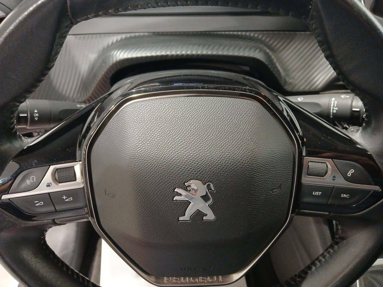 Foto Peugeot 208 18