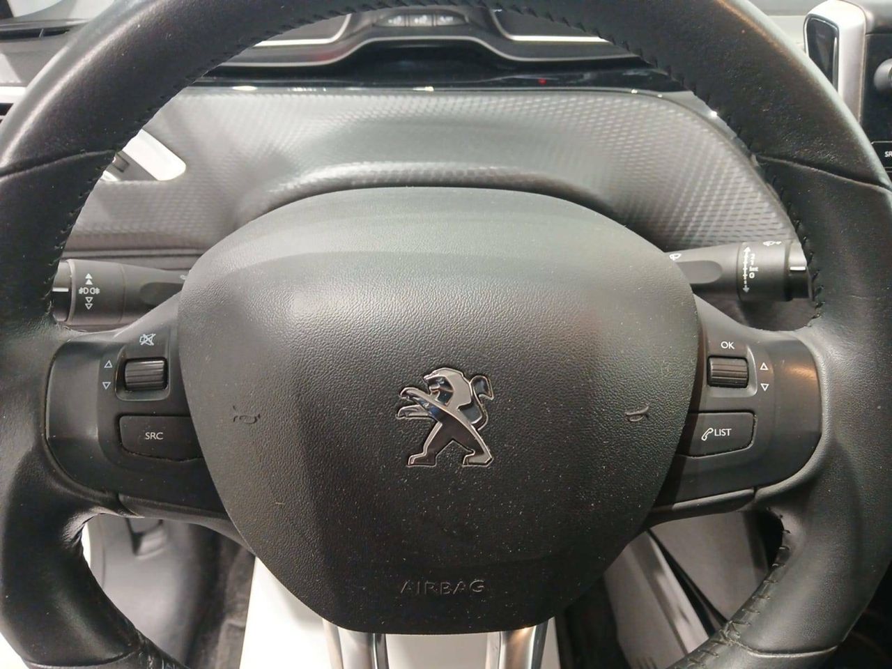 Foto Peugeot 2008 19