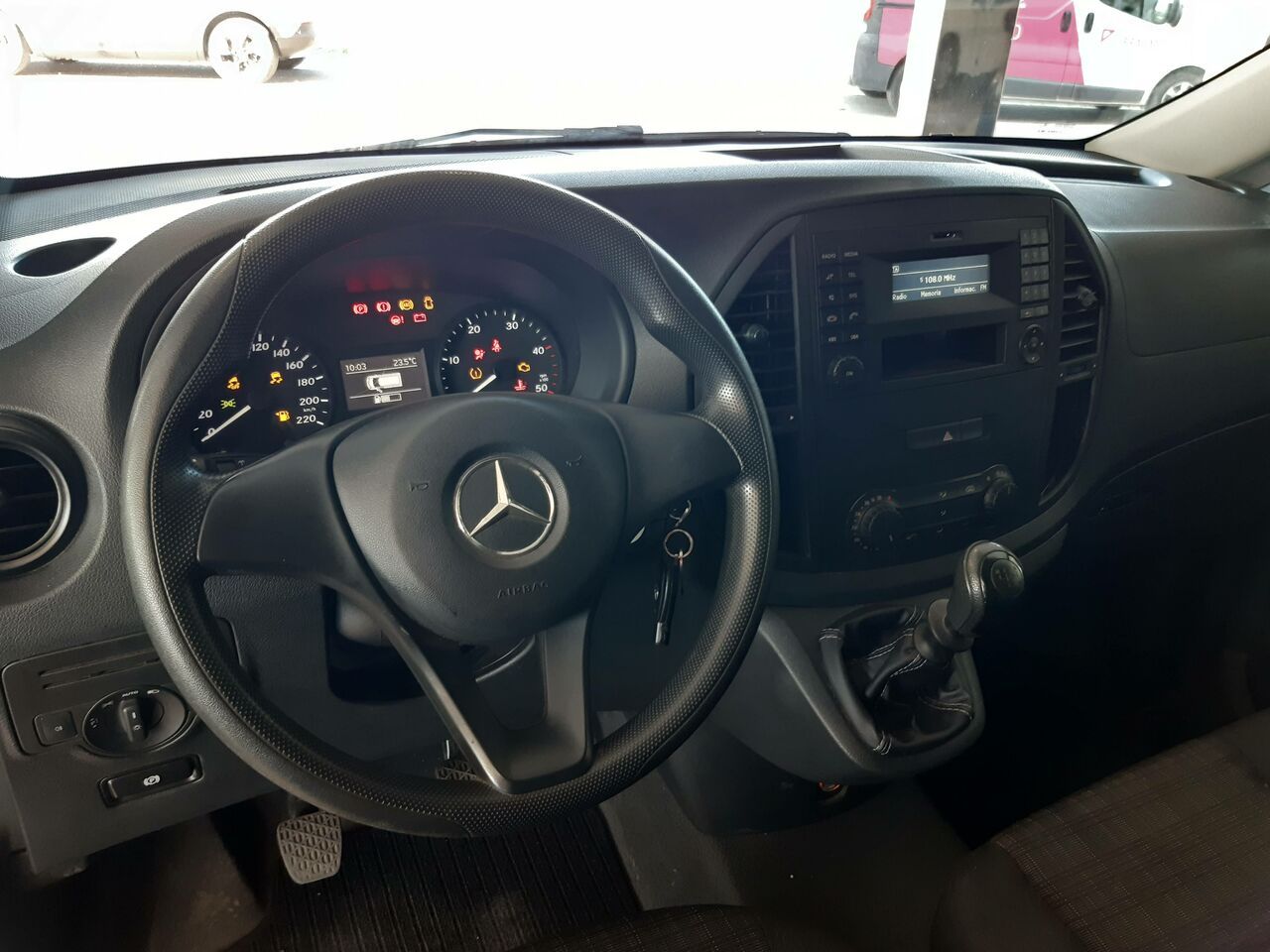 Foto Mercedes-Benz Vito 10