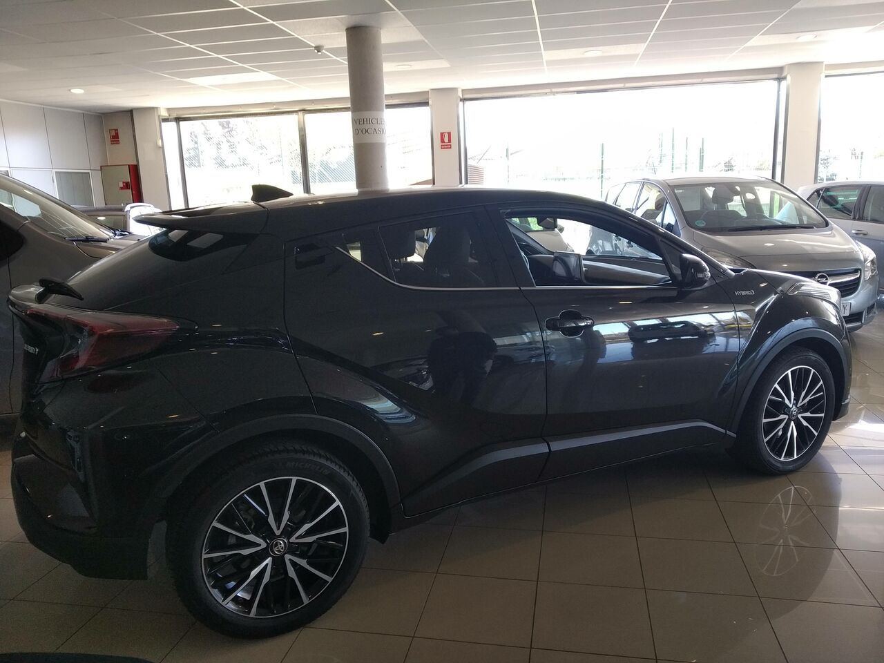 Foto Toyota C-HR 5