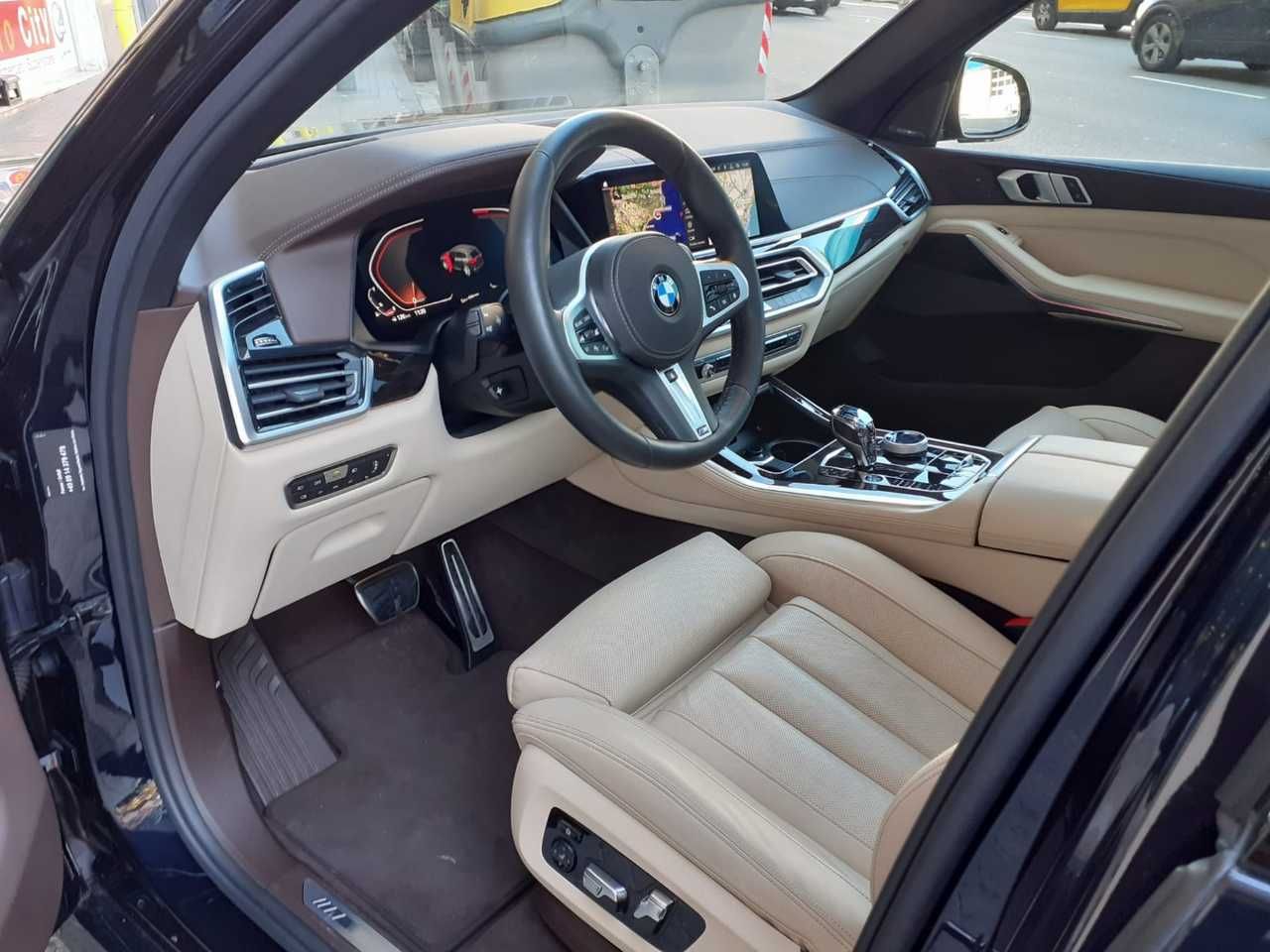 Foto BMW X5 8