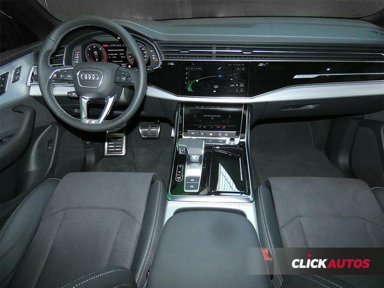Foto Audi Q8 8