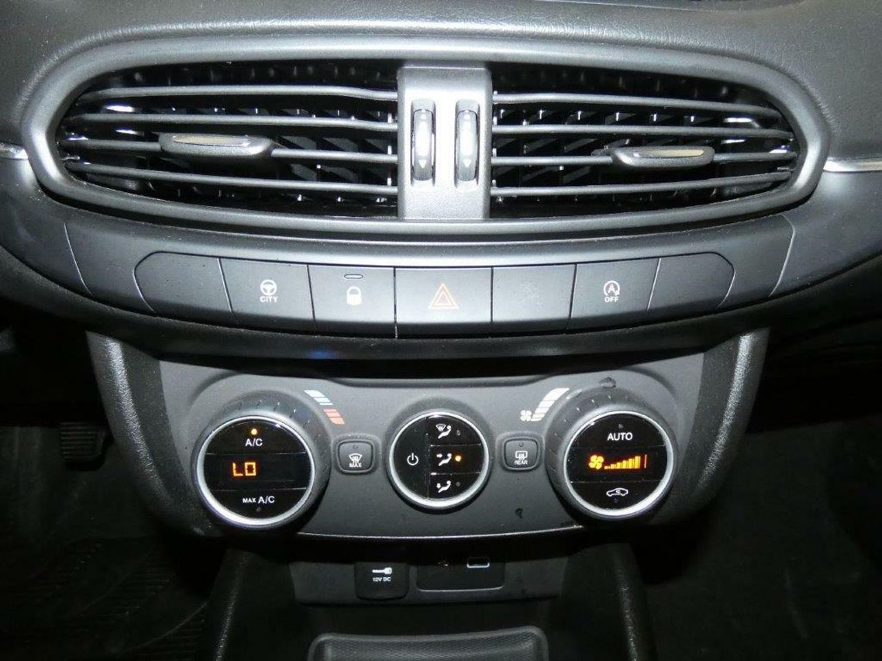 Foto Fiat Tipo 12