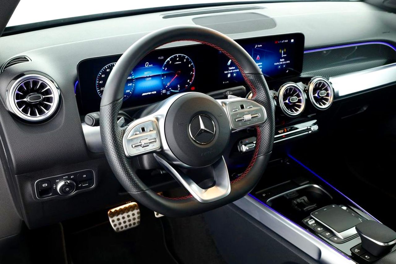 Foto Mercedes-Benz Clase GLB 11