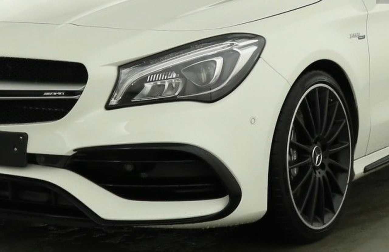 Foto Mercedes-Benz Clase CLA 2