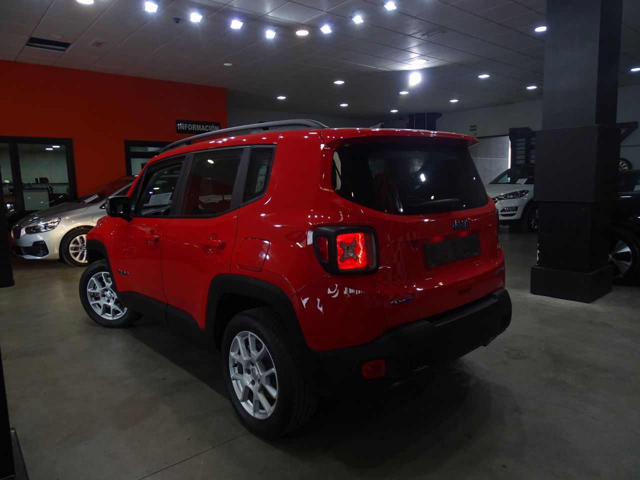 Foto Jeep Renegade 4