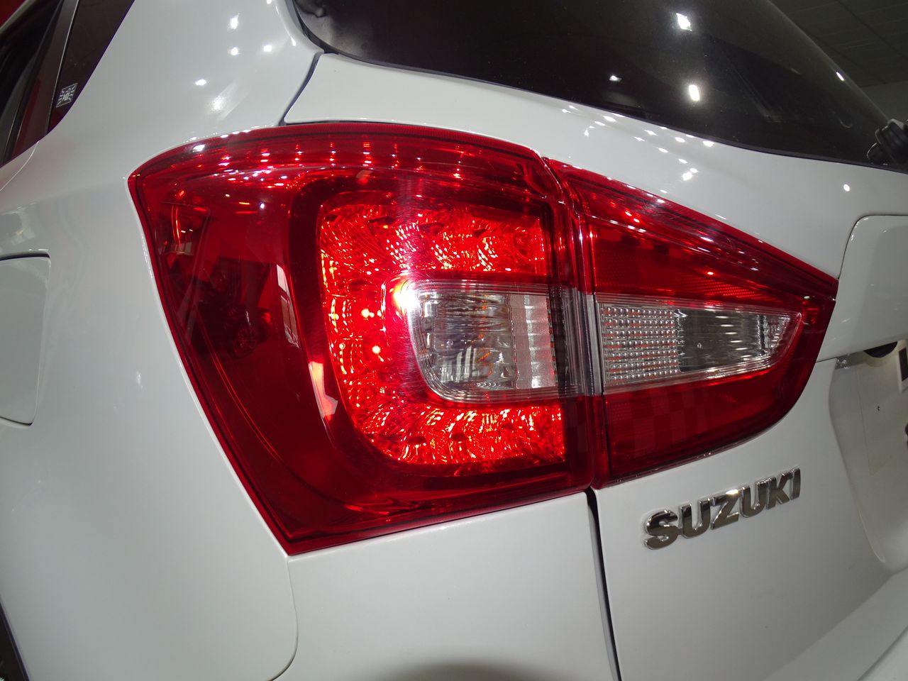 Foto Suzuki SX4 S-Cross 24