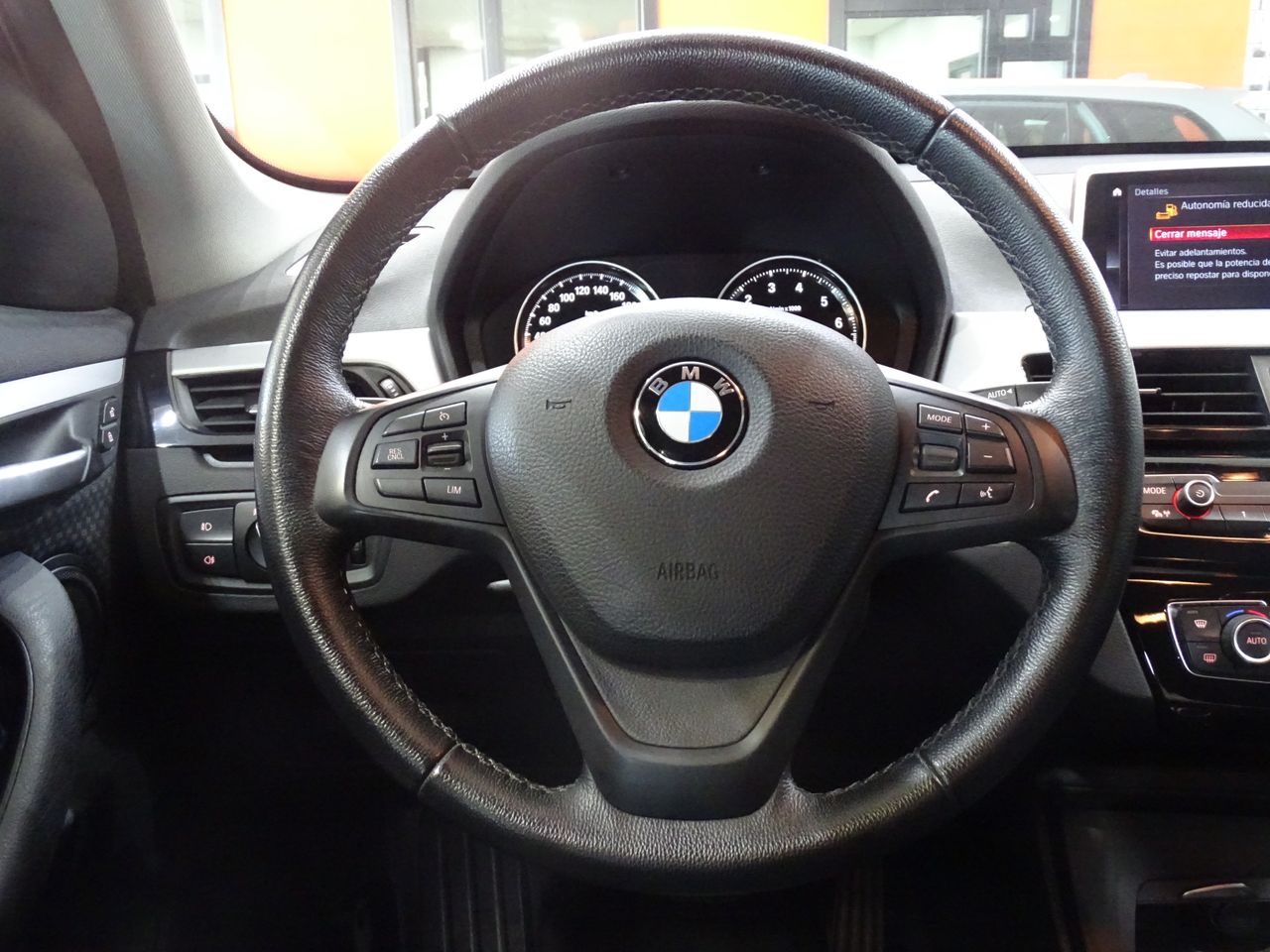 Foto BMW X1 9