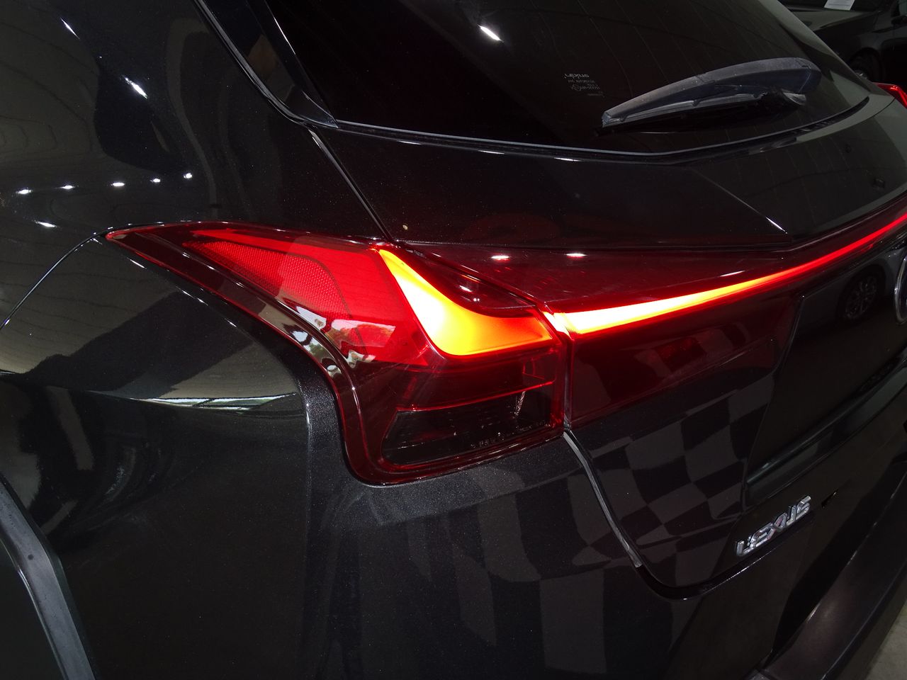 Foto Lexus UX 20