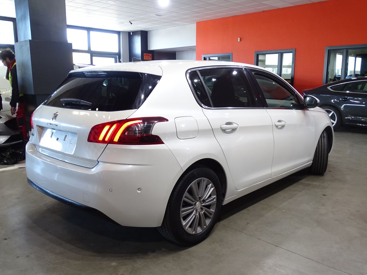 Foto Peugeot 308 5